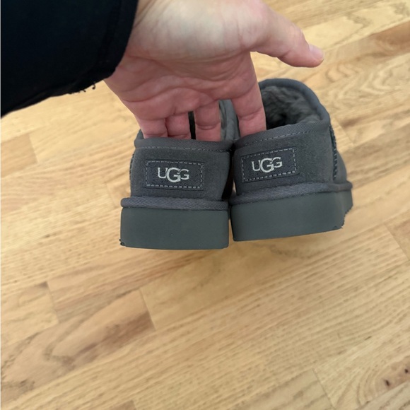 UGGs - Picture 2 of 6